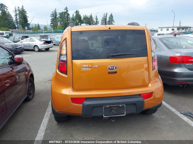 2011 Kia Soul +/!/sport მანქანა იყიდება აუქციონზე, vin: KNDJT2A2XB7317432, აუქციონის ნომერი: 40075621