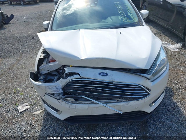Ford Focus Titanium 2016 1FADP3N22GL295772 Image 10