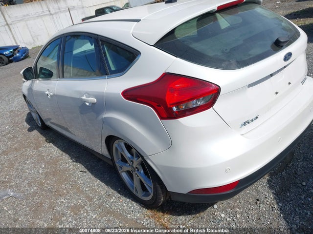 Ford Focus Titanium 2016 1FADP3N22GL295772 Image 15