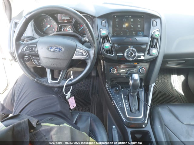 Ford Focus Titanium 2016 1FADP3N22GL295772 Image 16