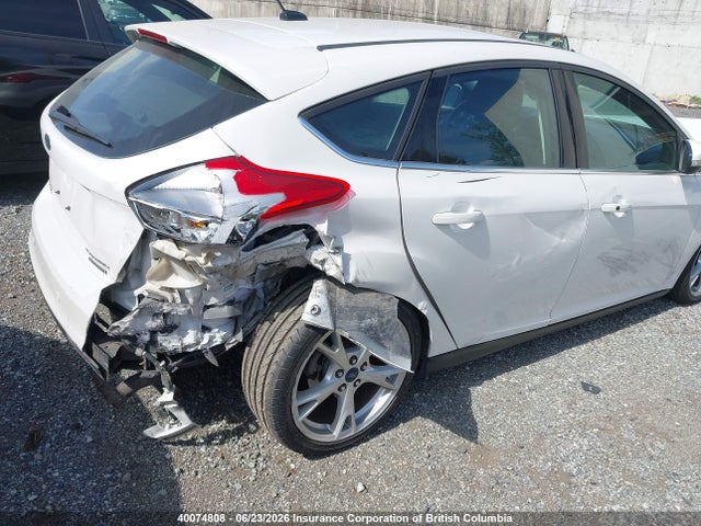 Ford Focus Titanium 2016 1FADP3N22GL295772 Image 23