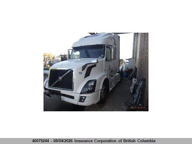 Volvo Vn L 2018 4V4NC9EH1JN998765 Image 2