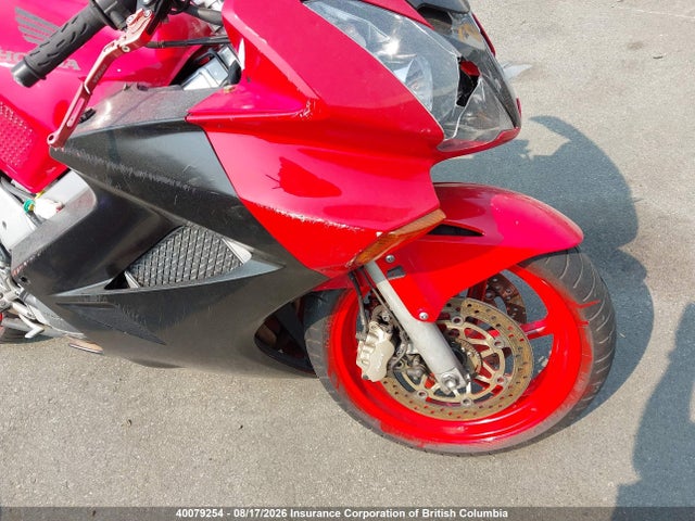40079254 :رقم المزاد ، JH2RC46564M600097 vin ، 2004 Honda Vfr800 F1 مزاد بيع