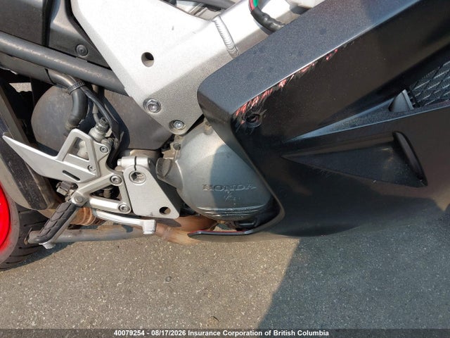 40079254 :رقم المزاد ، JH2RC46564M600097 vin ، 2004 Honda Vfr800 F1 مزاد بيع