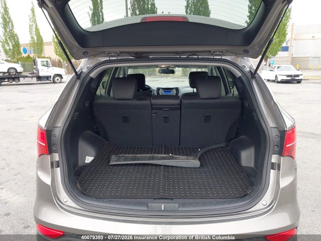 Продаж на аукціоні авто 2016 Hyundai Santa Fe Sport, vin: 5XYZUDLA2GG379918, номер лоту: 40079380