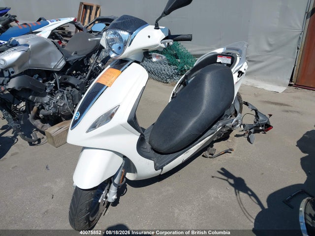 ZAPC526B1J7002401 Piaggio Fly 150