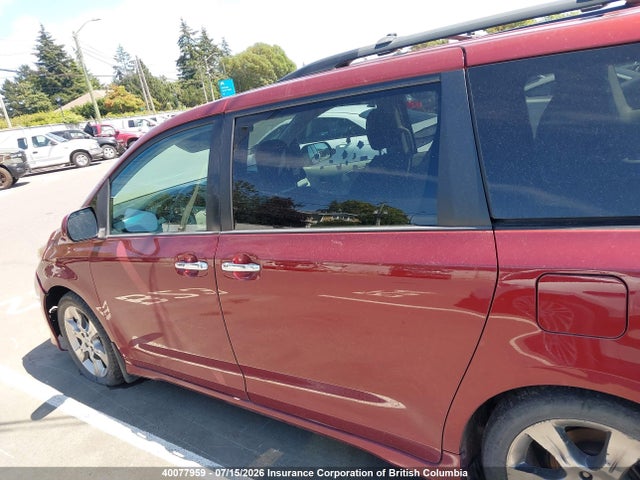 Продажа на аукционе авто 2013 Toyota Sienna Sport, vin: 5TDXK3DC5DS360656, номер лота: 40077959