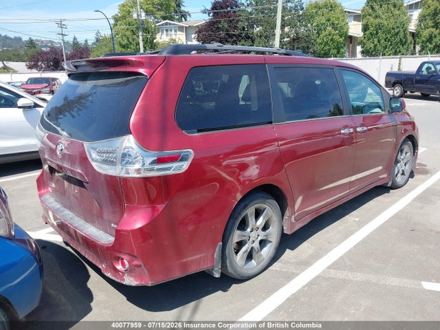 Продажа на аукционе авто 2013 Toyota Sienna Sport, vin: 5TDXK3DC5DS360656, номер лота: 40077959