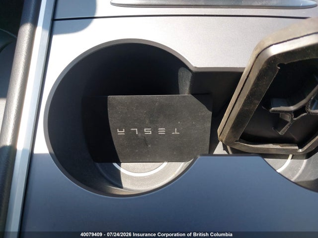 2024 Tesla Model Y მანქანა იყიდება აუქციონზე, vin: 7SAYGDEE6RF093022, აუქციონის ნომერი: 40079409