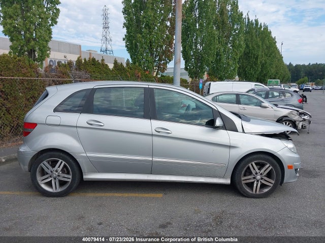 2011 Mercedes-benz B200 T მანქანა იყიდება აუქციონზე, vin: WDDFH3EB3BJ653309, აუქციონის ნომერი: 40079414