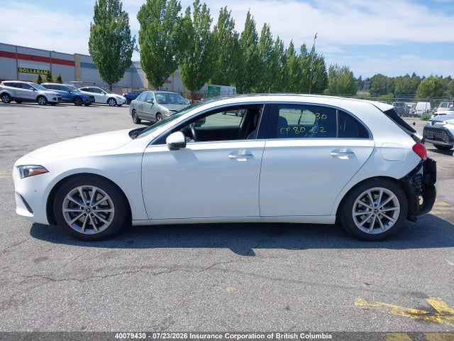 2022 Mercedes-benz A 250 4matic მანქანა იყიდება აუქციონზე, vin: W1K3F4HB3NJ338590, აუქციონის ნომერი: 40079430