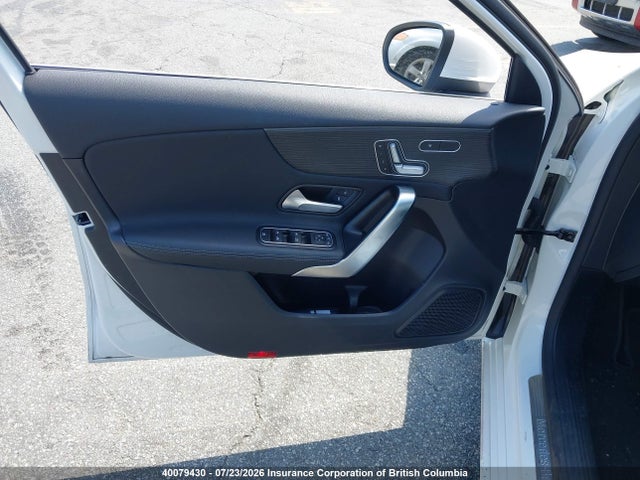 2022 Mercedes-benz A 250 4matic მანქანა იყიდება აუქციონზე, vin: W1K3F4HB3NJ338590, აუქციონის ნომერი: 40079430