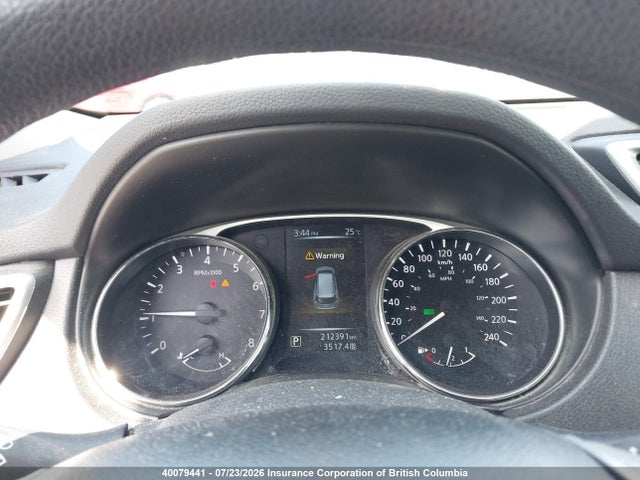 40079441 :رقم المزاد ، 5N1AT2MT0FC872290 vin ، 2015 Nissan Rogue مزاد بيع