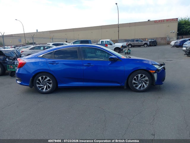 40079456 :رقم المزاد ، 2HGFC2F8XJH005666 vin ، 2018 Honda Civic مزاد بيع