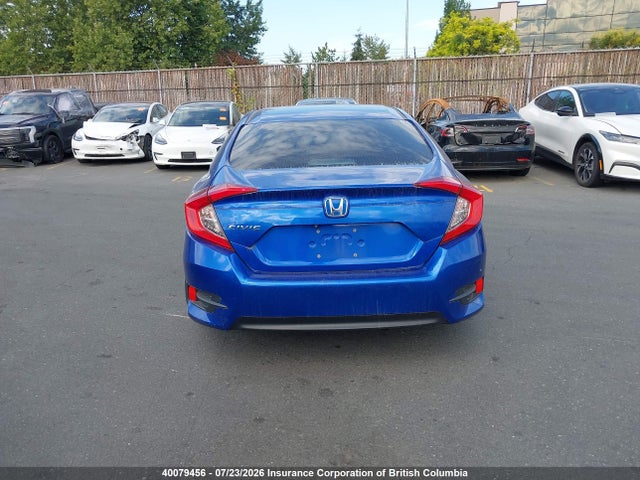 40079456 :رقم المزاد ، 2HGFC2F8XJH005666 vin ، 2018 Honda Civic مزاد بيع