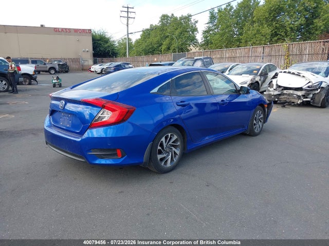 40079456 :رقم المزاد ، 2HGFC2F8XJH005666 vin ، 2018 Honda Civic مزاد بيع