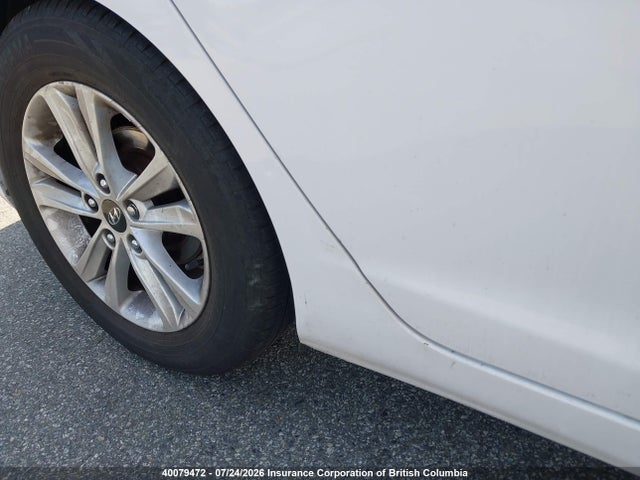 40079472 :رقم المزاد ، KMHDH4AE1FU288832 vin ، 2015 Hyundai Elantra Se/sport/limited مزاد بيع