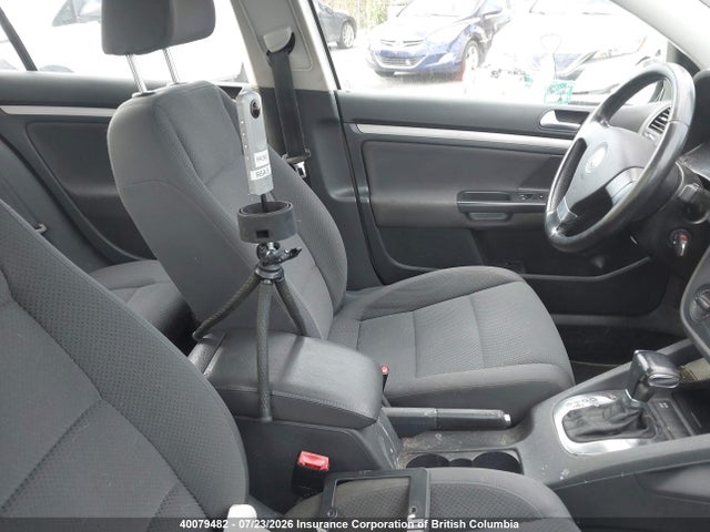 2009 Volkswagen Rabbit მანქანა იყიდება აუქციონზე, vin: WVWDA71K59W112505, აუქციონის ნომერი: 40079482