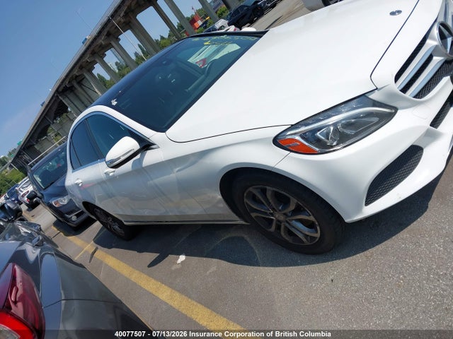 Продажа на аукционе авто 2015 Mercedes-benz C 300 4matic, vin: 55SWF4KB3FU048504, номер лота: 40077507