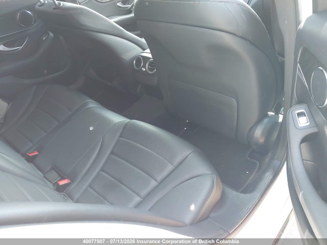 Продажа на аукционе авто 2015 Mercedes-benz C 300 4matic, vin: 55SWF4KB3FU048504, номер лота: 40077507