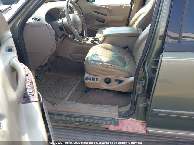 2000 Ford Expedition Eddie Bauer მანქანა იყიდება აუქციონზე, vin: 1FMPU18L2YLB01635, აუქციონის ნომერი: 40079539