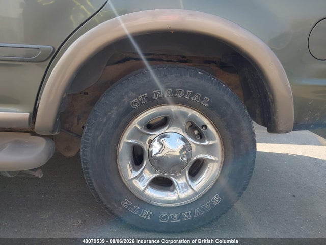2000 Ford Expedition Eddie Bauer მანქანა იყიდება აუქციონზე, vin: 1FMPU18L2YLB01635, აუქციონის ნომერი: 40079539
