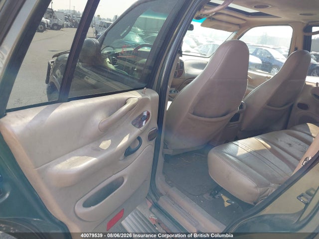 2000 Ford Expedition Eddie Bauer მანქანა იყიდება აუქციონზე, vin: 1FMPU18L2YLB01635, აუქციონის ნომერი: 40079539