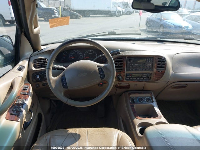 2000 Ford Expedition Eddie Bauer მანქანა იყიდება აუქციონზე, vin: 1FMPU18L2YLB01635, აუქციონის ნომერი: 40079539