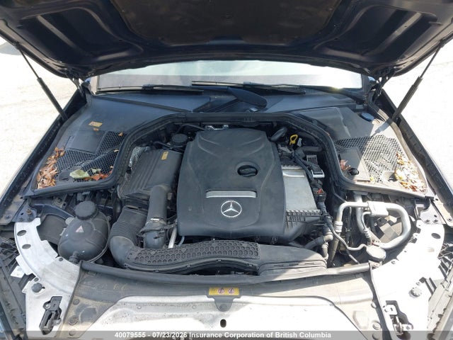 2016 Mercedes-benz C 300 4matic მანქანა იყიდება აუქციონზე, vin: 55SWF4KB3GU132520, აუქციონის ნომერი: 40079555