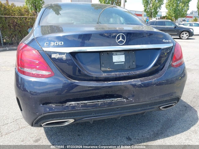 2016 Mercedes-benz C 300 4matic მანქანა იყიდება აუქციონზე, vin: 55SWF4KB3GU132520, აუქციონის ნომერი: 40079555