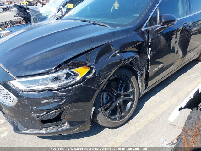 Продажа на аукционе авто 2019 Ford Fusion Titanium, vin: 3FA6P0RU5KR156135, номер лота: 40079561