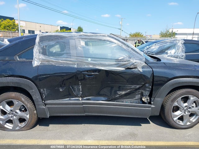 Продажа на аукционе авто 2022 Mazda Mx-30, vin: JM1DRACB5N0101410, номер лота: 40079585