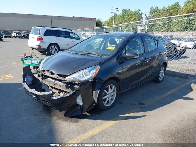 Toyota Prius 2015 JTDKDTB31F1110824 Image 2