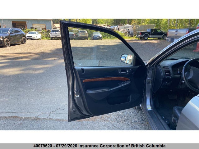 40079620 :رقم المزاد ، 2HHES36874H001742 vin ، 2004 Acura 1.7el Premium مزاد بيع