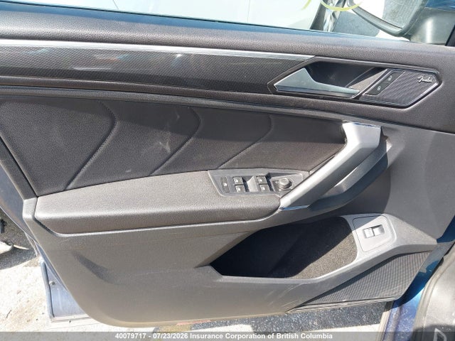 2018 Volkswagen Tiguan Sel Premium მანქანა იყიდება აუქციონზე, vin: 3VV4B7AX5JM032894, აუქციონის ნომერი: 40079717