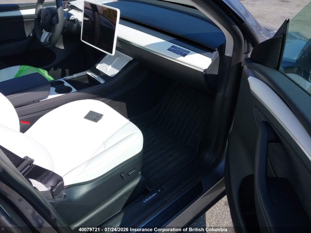 Продаж на аукціоні авто 2024 Tesla Model Y Long Range, vin: LRWYGDEE3RC660732, номер лоту: 40079721
