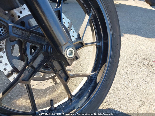 Suzuki GSX250R 2018 LC6DN11A9J1102761 Image 15