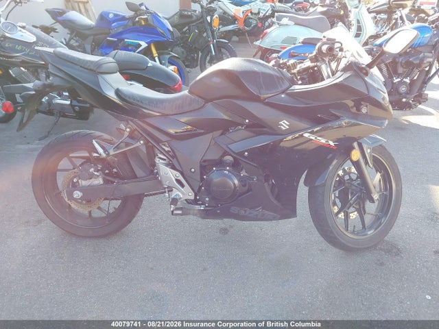 Suzuki GSX250R 2018 LC6DN11A9J1102761 Image 16