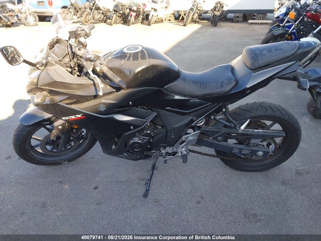 Suzuki GSX250R 2018 LC6DN11A9J1102761 Image 17
