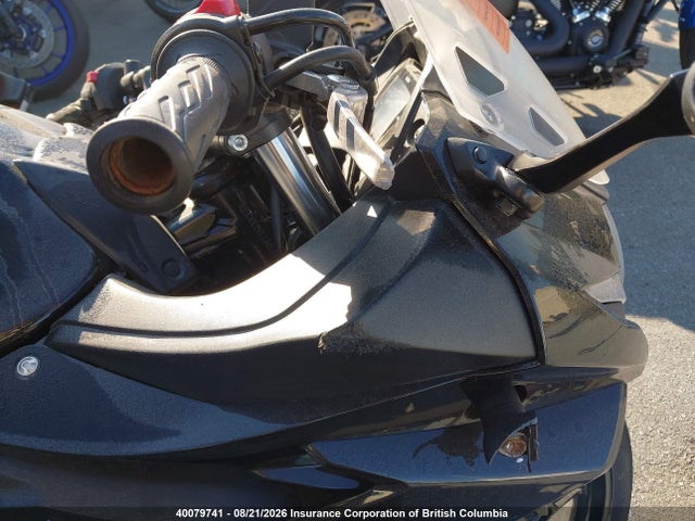 Suzuki GSX250R 2018 LC6DN11A9J1102761 Image 19