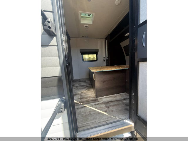 Продажа на аукционе авто 2022 Grand Design Travel Trailer, vin: 573TT3121NDD05380, номер лота: 40079781