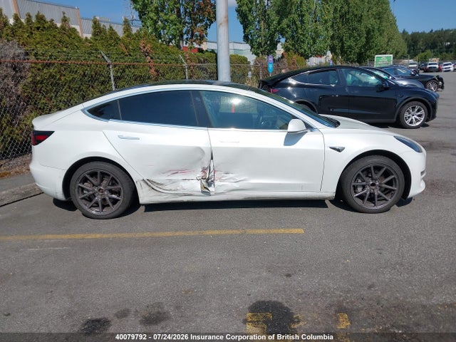 Продажа на аукционе авто 2020 Tesla Model 3, vin: 5YJ3E1EA1LF715994, номер лота: 40079792