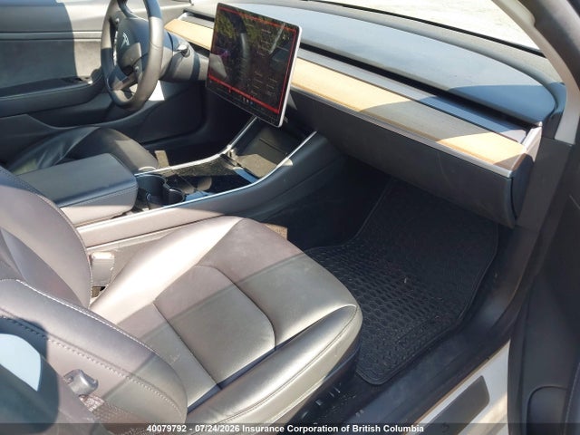 Продажа на аукционе авто 2020 Tesla Model 3, vin: 5YJ3E1EA1LF715994, номер лота: 40079792