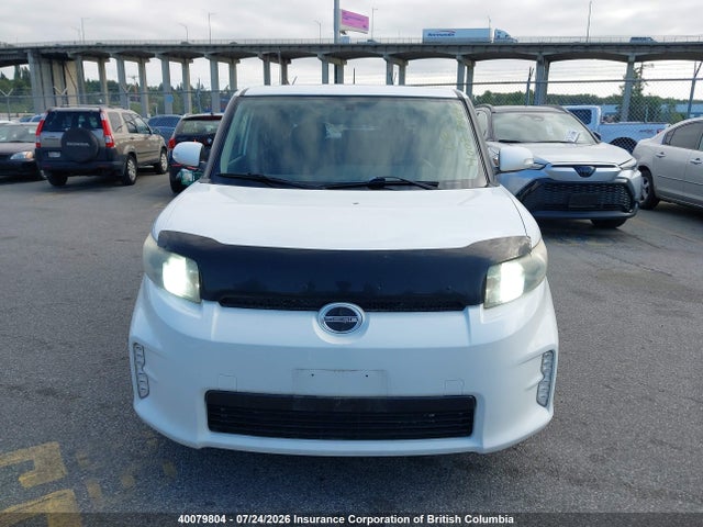 Scion XB 2014 JTLZE4FE8EJ055692 Image 13