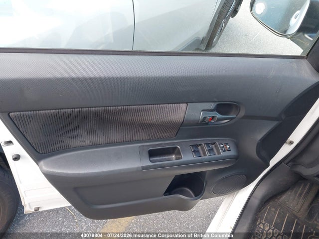 Scion XB 2014 JTLZE4FE8EJ055692 Image 21