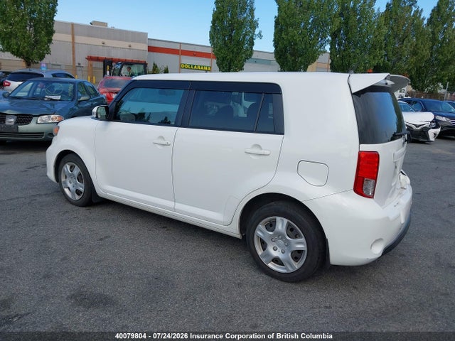 Scion XB 2014 JTLZE4FE8EJ055692 Image 3