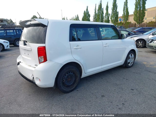 Scion XB 2014 JTLZE4FE8EJ055692 Image 4