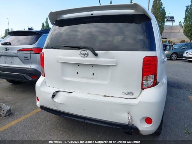 Scion XB 2014 JTLZE4FE8EJ055692 Image 6