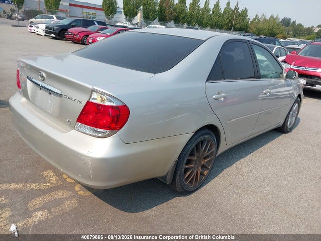 40079866 :رقم المزاد ، 4T1BF30K15U109590 vin ، 2005 Toyota Camry مزاد بيع