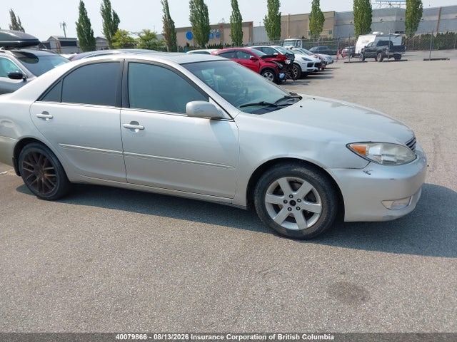 40079866 :رقم المزاد ، 4T1BF30K15U109590 vin ، 2005 Toyota Camry مزاد بيع
